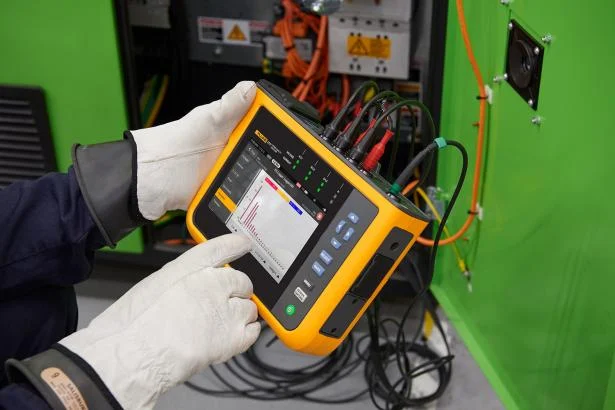 kalibrasi power quality analyzer